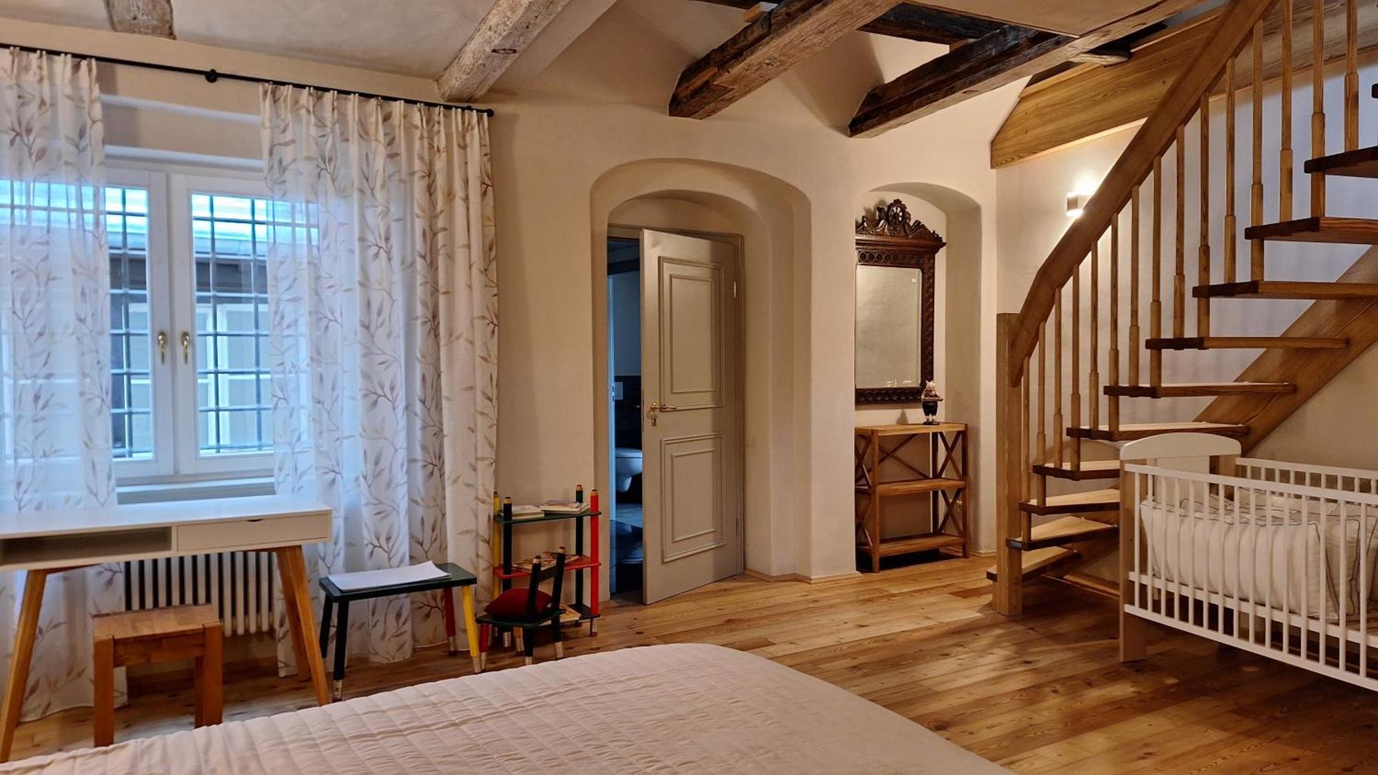 Stadtpalais Familien-Suite 4 Zimmer Mit Galerie Maximal 6 Personen Bautzen Luaran gambar